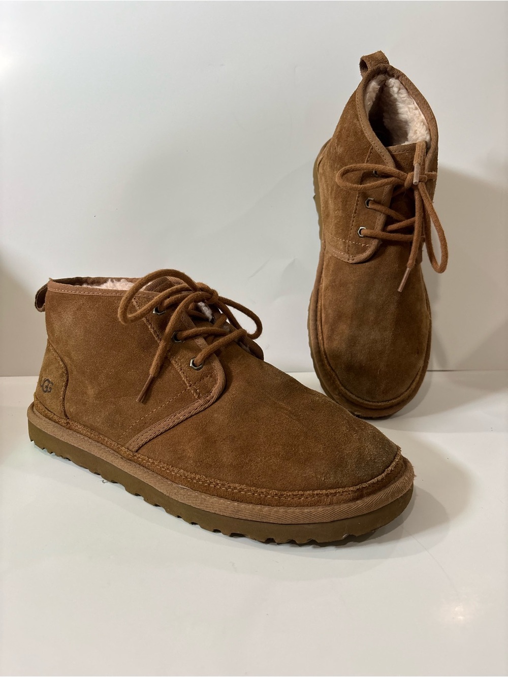 UGG Men’s Chestnut Suede Chukka Boots - Brown